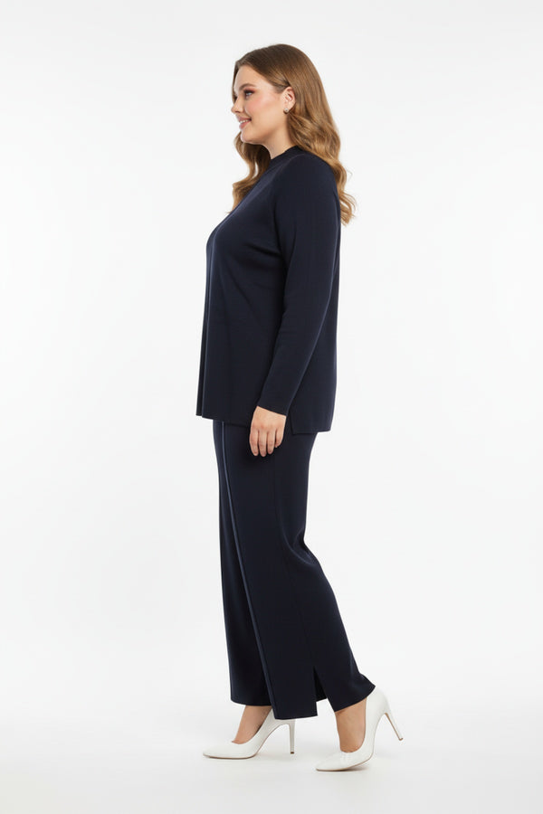 Knit Set With Front Seam And Slit Trousers — Navy