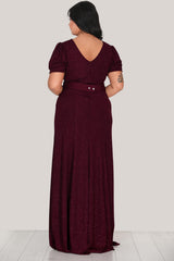 Große Größen Kurzarm Abendkleid Mit Gürtel – Bordeaux