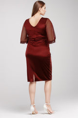 Plus - Size Korte Jurk Met Pailletten - En Steendecoratie — Bordeaux