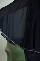 Plus - Size Korte Chiffonjurk Met Glans — Marineblauw
