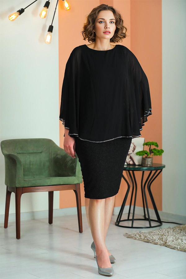 Plus - Size Korte Chiffonjurk Met Glitter — Zwart