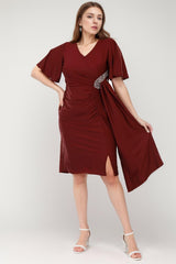Plus - Size Satinkleid Mit Steinbesatz – Burgunder