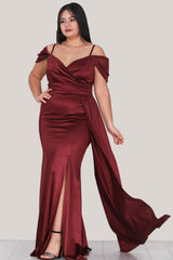 Plus - Size Satijnen Jurk Met Bandjes — Bordeaux