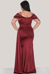 Plus - Size Satijnen Jurk Met Bandjes — Bordeaux