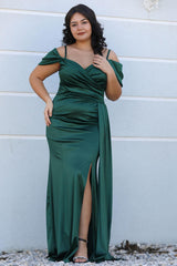 Plus - Size Satijnen Jurk Met Bandjes — Smaragd