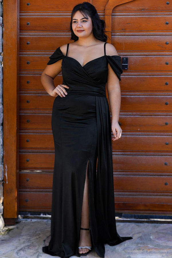Zwarte Satijnen Avondjurk Met Smalle Bandjes (Plus Size)