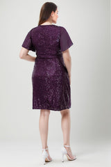 Plus - Size Midi - Jurk Met Taillebroche — Donkerpaars