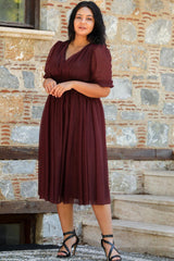 Abendkleid In Großen Größen Mit Plissierter Taille, Bordeaux