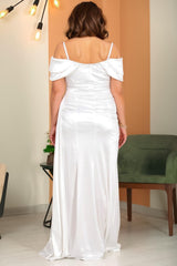Satijnen Avondjurk Met Smalle Bandjes, Plus - Size — Off - White