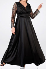 Langes Abendkleid Aus Satin — Große Größe, Schwarz