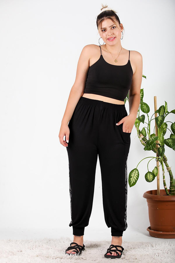 Plus - Size Şalvar Met Stenen Langs De Zijkant – Zwart