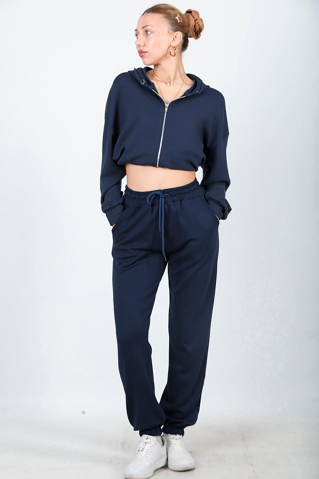 Jogginghose Mit Elastischem Saum In Marineblau