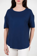 T - Shirt Met Ronde Hals En Afgeronde Zoom — Marineblauw