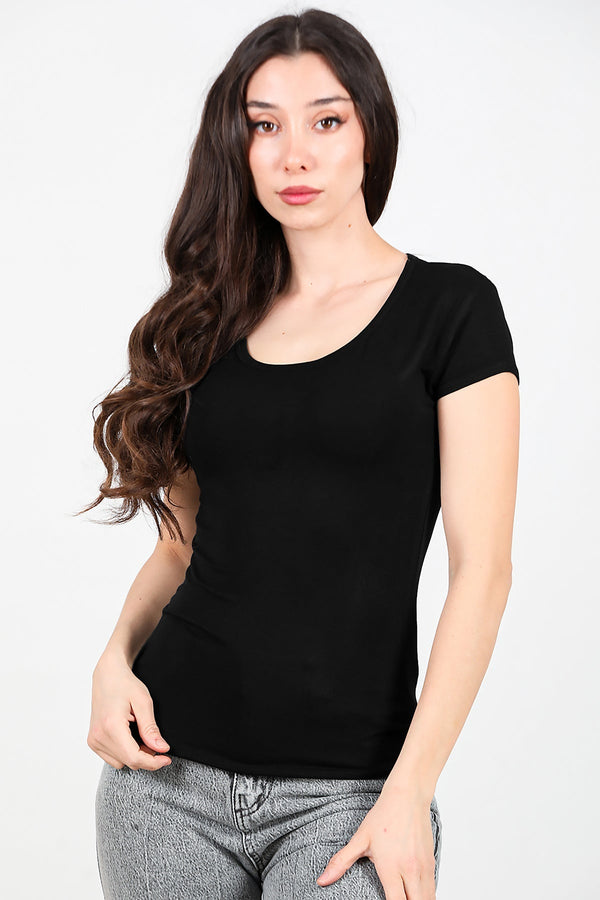 T - Shirt Met Ovale Hals — Zwart