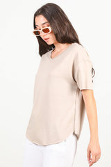 T - Shirt Met V - Hals En Ovalen Zoom — Taupe