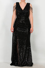 Plus - Size Long Sequin Evening Dress With Shoulder Chain — Black