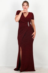Abendkleid In Großen Größen Mit Verzierter Taille — Bordeaux