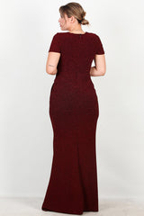 Abendkleid In Großen Größen Mit Verzierter Taille — Bordeaux
