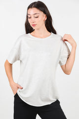 T - Shirt Met Ronde Hals En Afgeronde Zoom — Lichtgrijs