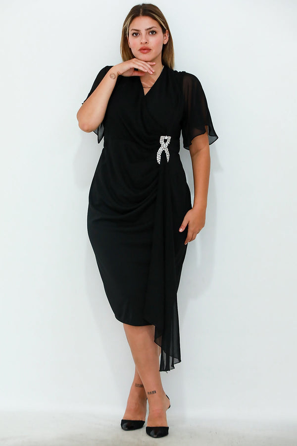 Plus - Size Chiffon Short Evening Dress With Waist Detail — Black
