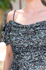 Schulterfreies Pailletten - Abendkleid – Grau