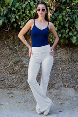 Legging Met Hoge Taille En Flared Pijp — Grijs