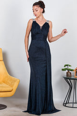 Glänzendes Maxikleid Mit Schulterdetail — Marineblau