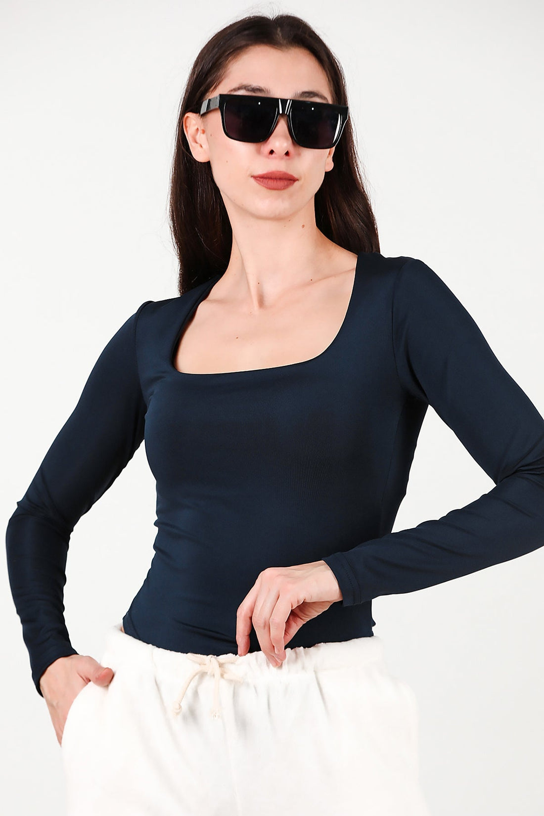Body Mit Quadratischem Ausschnitt Und Hemdchen – Marineblau