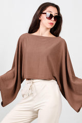 Blouse Met Vleermuismouwen En Boothals — Bruin