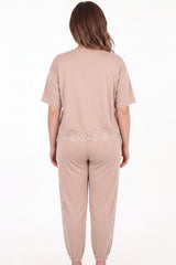 Plus‑Size Tweedelige Set Met Kantdetail — Beige