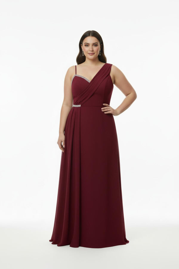 Plus - Size Mouwloze Lange Avondjurk, Gevormd Bij Buste En Taille — Bordeaux