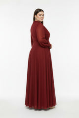Plus - Size Lange Geplooide Avondjurk Met Taille - Detail — Rood