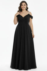Langes Plissiertes Abendkleid Mit Kettenträgern – Schwarz (Große Größen)