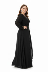 Plus‑Size Chiffon‑Overlay Avondjurk Met Taille‑Detail — Zwart
