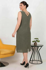 Viscosejurk In Grote Maten Met Kruisdetail Op De Rug – Khaki