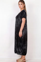 Plus‑Size Kurzarmkleid Mit Druckknopfsaum – Schwarz