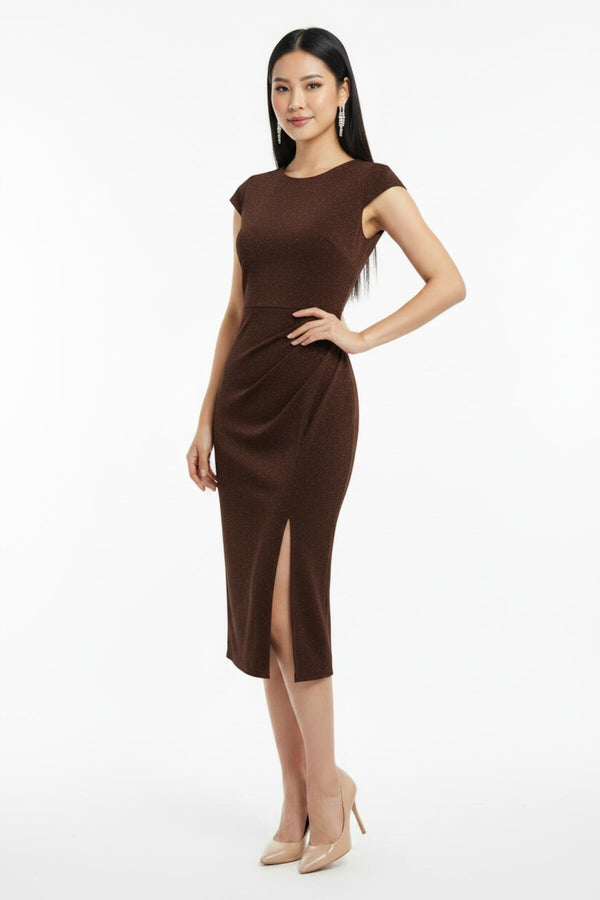 Geplooide Taillejurk Met Steendecoratie — Bruin