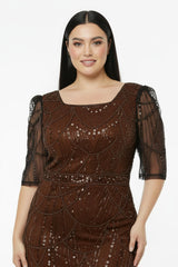 Robe De Soirée Grande Taille À Paillettes Et Perles, Manches Longues, Encolure Carrée — Marron