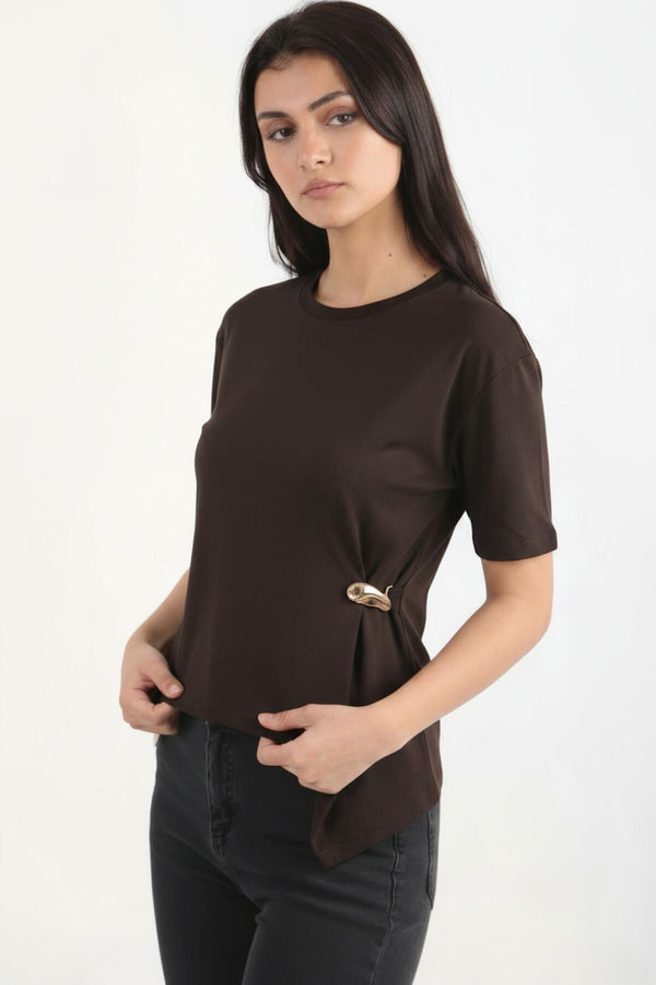 Bruine Blouse Met Accessoire - Detail