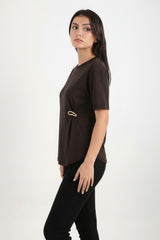 Bruine Blouse Met Accessoire - Detail