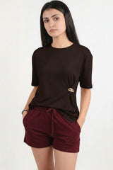 Bruine Blouse Met Accessoire - Detail