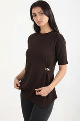 Bruine Blouse Met Accessoire - Detail