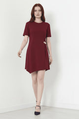 Korte Jurk Met Accessoiredetail – Bordeaux