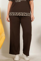 Plus - Size Set Met Luipaardprint En Steentjes, Korte Mouwen — Bruin