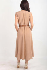 Jurk Met Schoudervulling En Smalle Taille - Elastiek — Beige