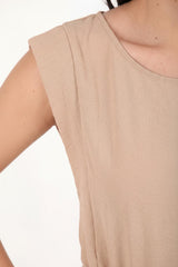 Jurk Met Schoudervulling En Smalle Taille - Elastiek — Beige