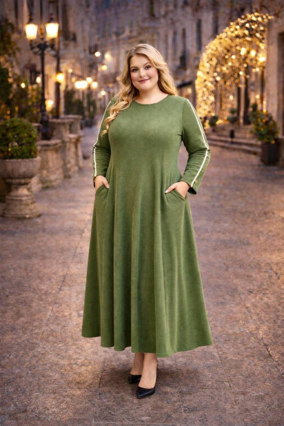 Kleid In Großen Größen Mit Ärmelstreifen – Khaki