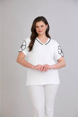 Plus‑Size V‑Hals Jerseyblouse Met Geborduurde Tulemouwen, Crème