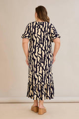 Plussize Jurk Met Print En Ruches Aan De Zoom – Multicolor