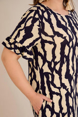 Plussize Jurk Met Print En Ruches Aan De Zoom – Multicolor